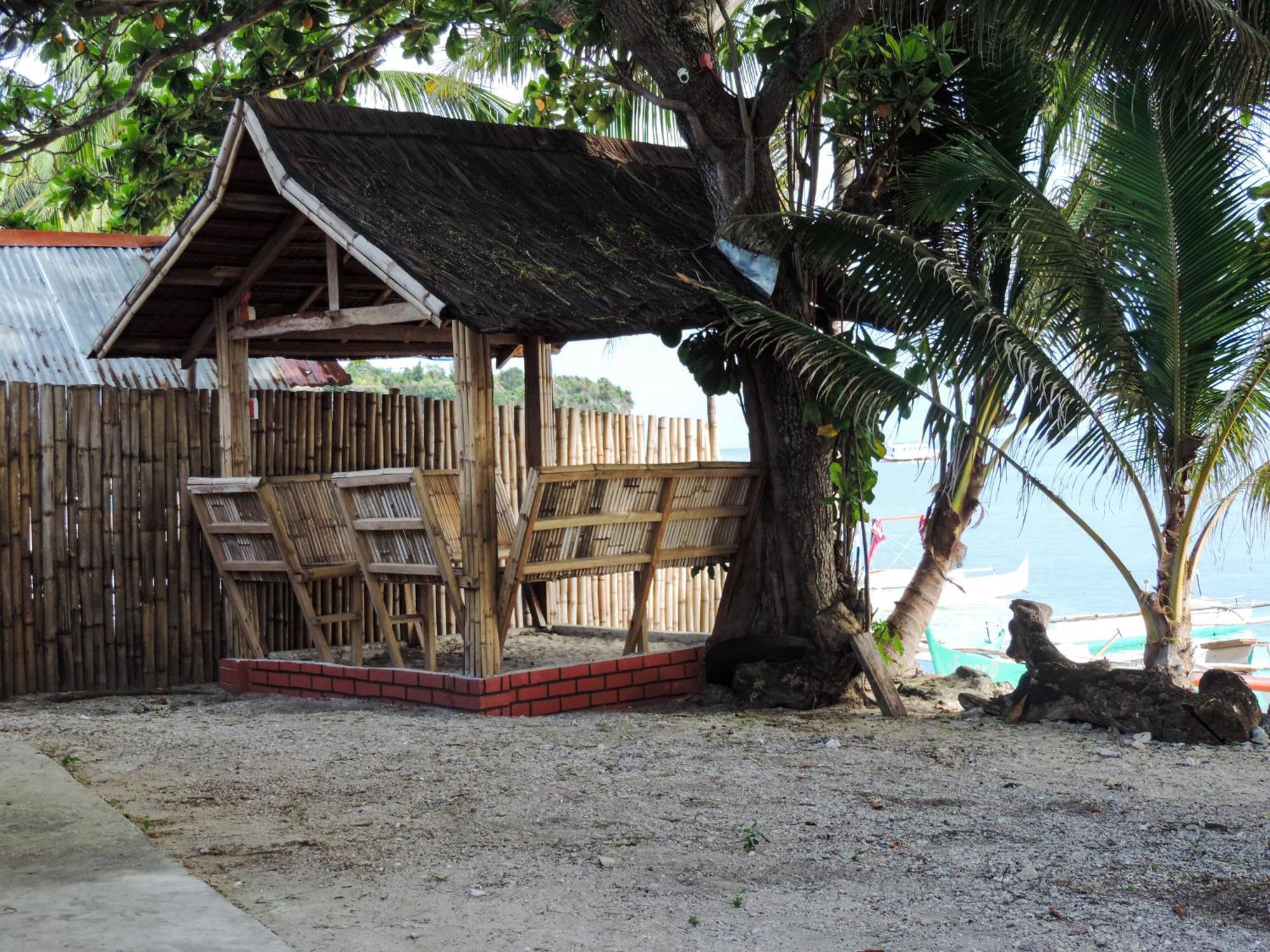 Hola Beach Resort Siquijor Exterior photo